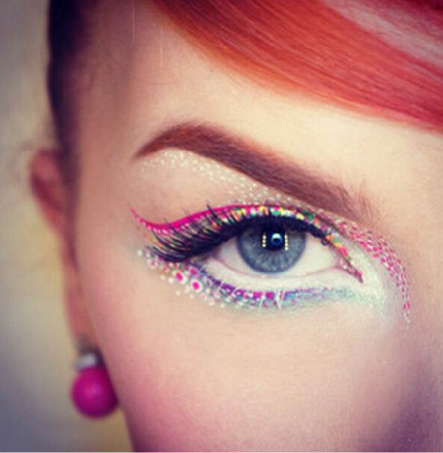 超赞眼妆艺术展现另类魅惑