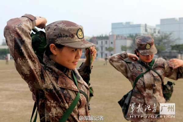 驻港部队女兵身高图片