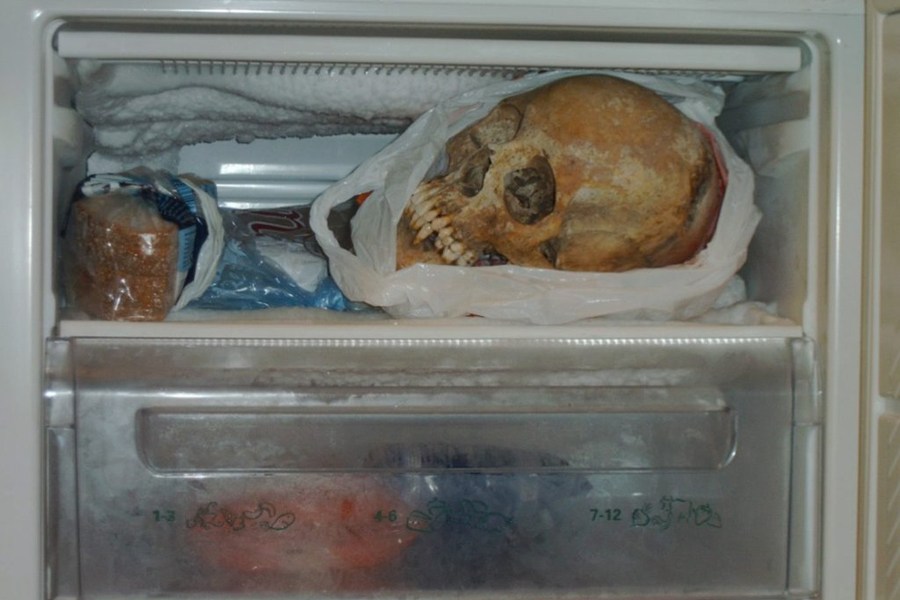 瑞典一女子因与人骨发生性关系而遭指控