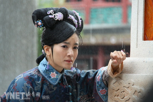 > 正文 由人气网络小说《殇璃》改编的古装言情虐恋电视剧《倾城绝恋