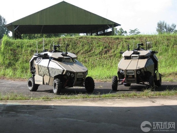 探秘军用机器人:可爬山涉水侦察搜索(组图)