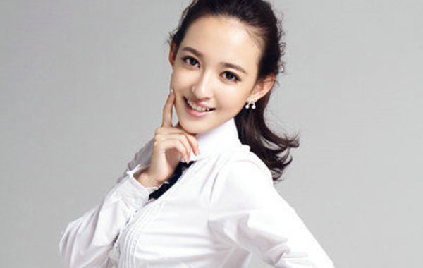 95后警校校花康宁初涉娱乐圈曝写真清纯可人