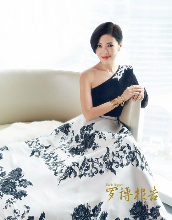 时尚女魔头苏芒首登罗博报告封面