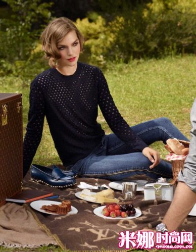 模特:arizona muse摄影师:mark segal品牌:louis vuitton米娜时尚网