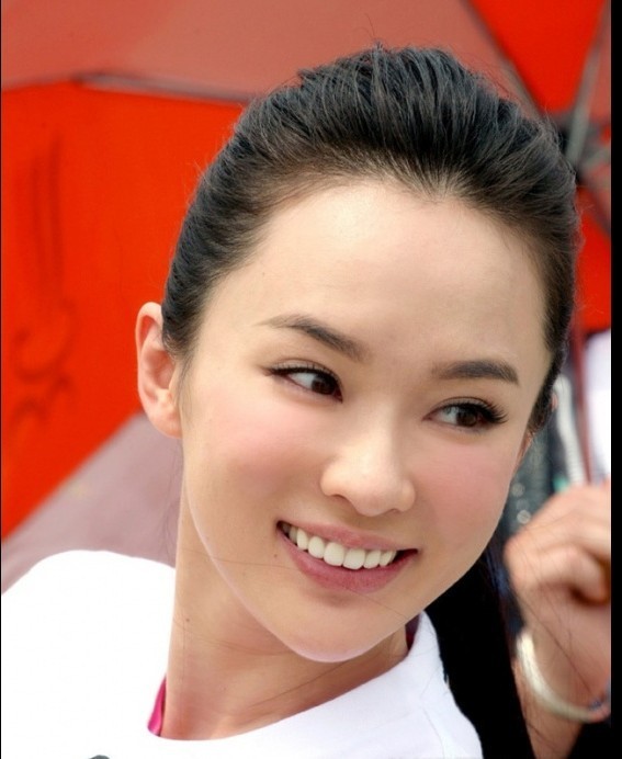 霍思燕出道十年美艳动人不失清纯图