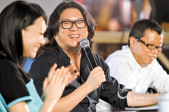 高晓松(中),宋柯(右)不改"毒舌"本色