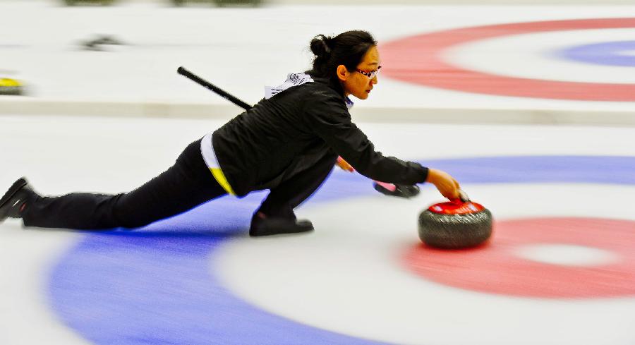 冰壶国际邀请赛哈尔滨一队战胜顺时针冰壶俱乐部队