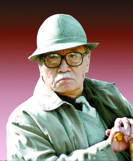 老艺术家葛存壮河南商报记者 翁彦轲 张孟爱近日,老一辈表演艺术家