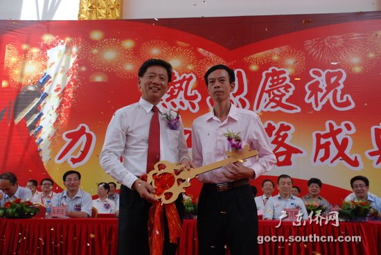 广东省侨商会副会长捐建汕头力嘉中学落成