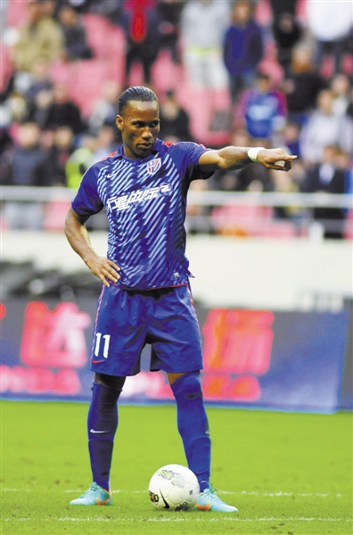 继阿内尔卡加盟尤文图斯后,德罗巴也抛弃上海申花,转投到加拉塔萨雷帐