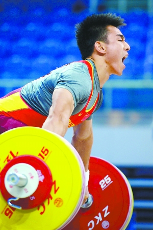 廖辉复出手不软包揽三金