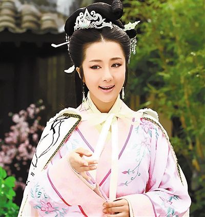 李依晓说,这一切都是从新《三国》开始的,"大概2006年我就和高希希