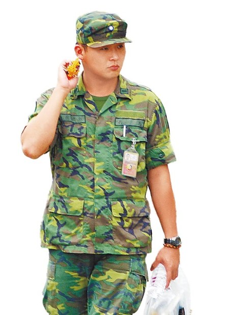 新闻 台军269旅宪兵官郭毓龙中尉,不满542旅没照
