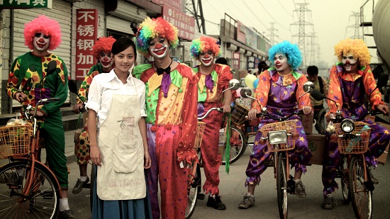 凭借导演处女作《幸福速递》在本届哈尔滨电影节上获得