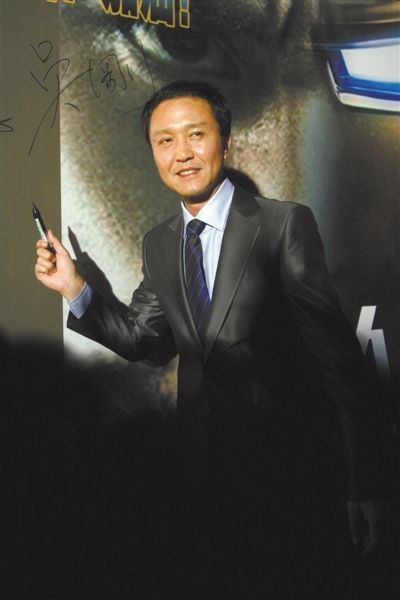 吴刚从人艺舞台步入影视圈演戏拼的是文化