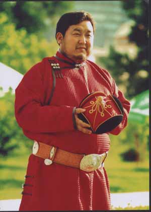 恩克巴雅尔世界地球日推出《那一世》 《金色珠兰》 两张唱片