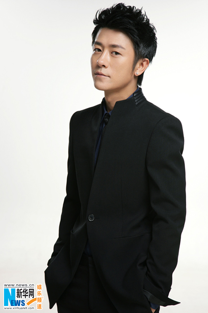 林申投身我的左手右手清新帅气写真曝光图