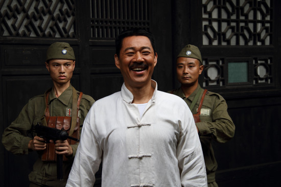 "流氓"将军令抗战变味 《雾都》风月堪比鹿鼎记