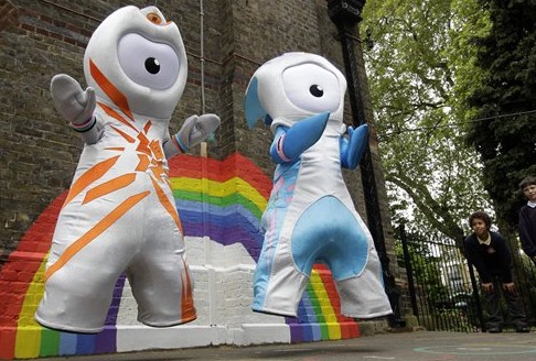 伦敦奥运会吉祥物问世英国人像性器具