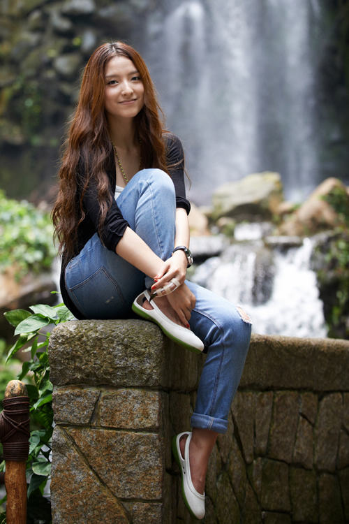 潘辰赴新加坡积极备战 21日北京开唱李霄云助阵_音乐频道_凤凰网