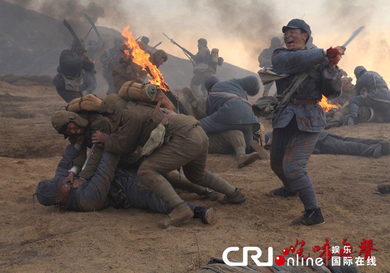 《咆哮无声》先导预告片及海报曝光 还原真实战争场面