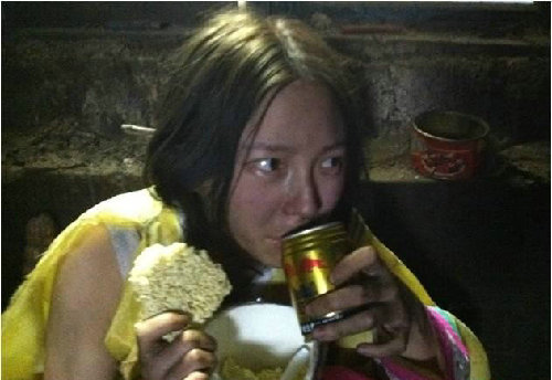 内地模特岳辛伪装"逃北者" 被指为炒作扮朝鲜难民