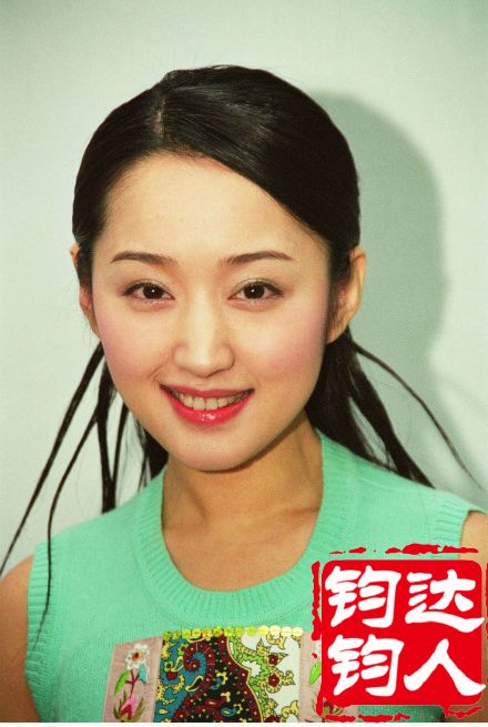 杨钰莹时隔十年唱新歌 12年前高清美照曝光(图)