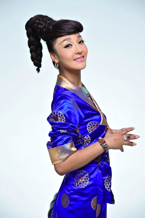 细数雪域公主旺姆百变民族风独具民族风格