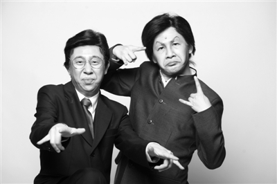 白凯南,大张伟(右)模仿纪连海,易中天,创收视高峰.