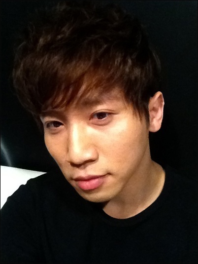 韩国著名笑星俞世润因酒驾向警方自首图